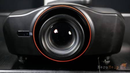 ����� ��������� Optoma HD91+