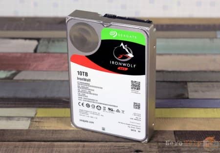 ����� �������� ����� Seagate IronWolf �������� 10 ��