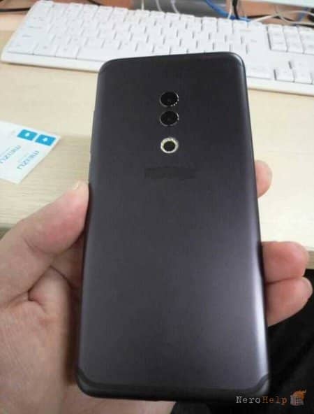 � ���� ��������� ���� �������� Meizu 15 Plus
