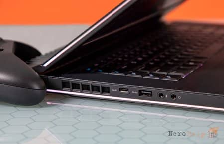 ����� �������� �������� Alienware 15 R4