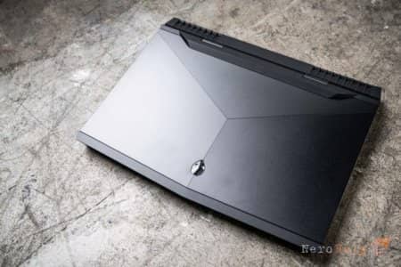 ����� �������� �������� DELL Alienware 17 R5