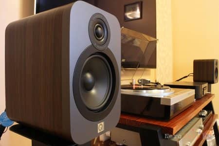 ����� �������� ������� Q Acoustics 3020i