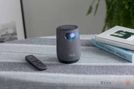 ZenBeam Latte L1 - ASUS ����������� ����-720p-�������� � ��������� Harman Kardon