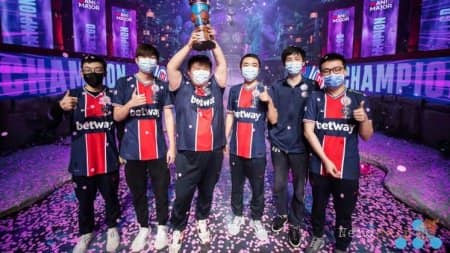 PSG.LGD � ����� ������� ������������ ������� The International 10